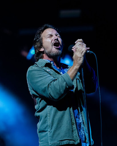 Eddie Vedder preforming at the 2021 Ohana Festival
